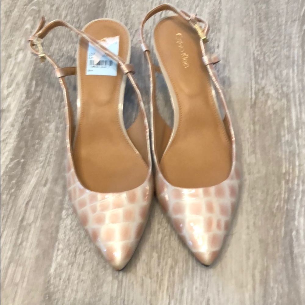 New women’s 9 Calvin Klein kitten heel sling back